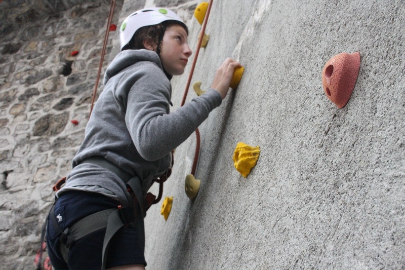Village Camps International Summer Camp Leysin, Switzerland 2025-08-09 https://www.villagecamps.com/journals_admin/images/683-9-climb (32).jpg